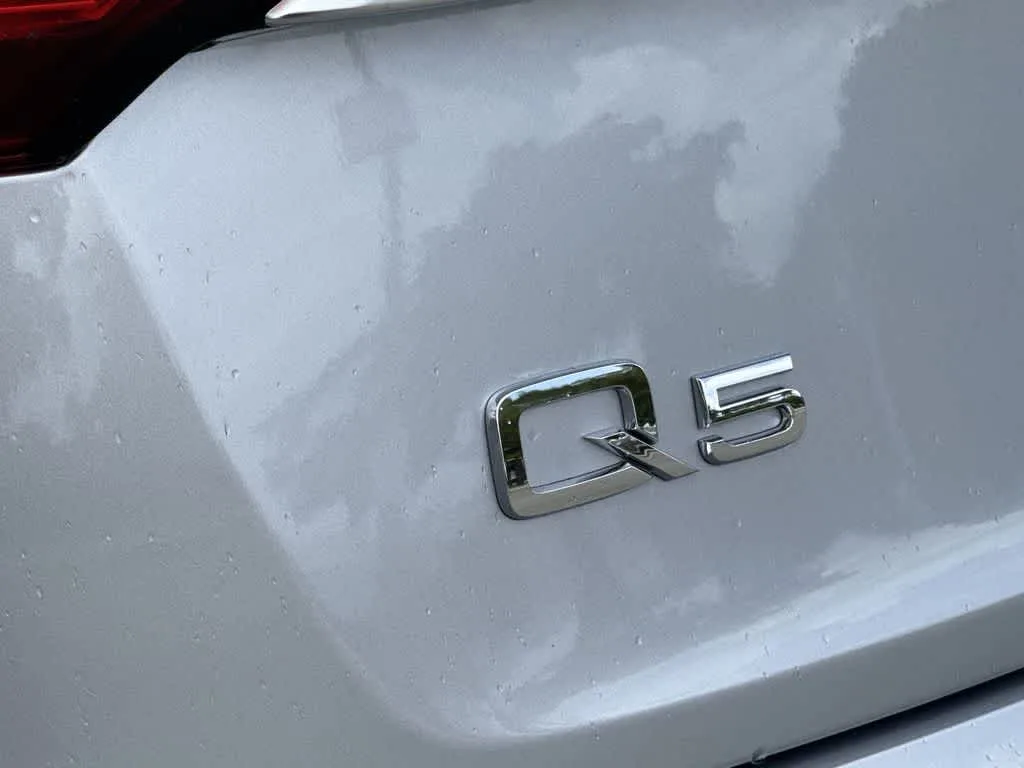2023 Audi Q5 S line Premium photo 10