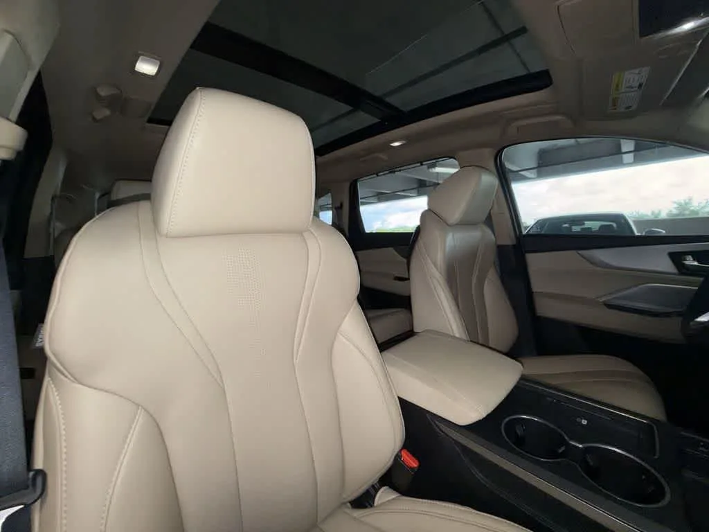 2025 Acura MDX w/Technology Package photo 27