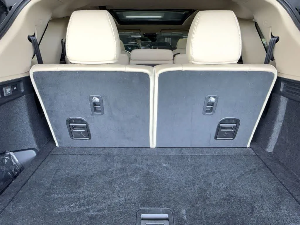 2025 Acura MDX w/Technology Package photo 25