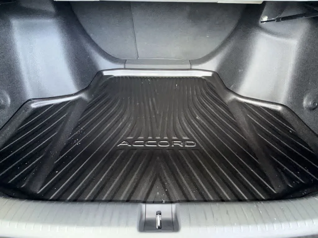 2025 Honda Accord Hybrid Sport-L photo 25