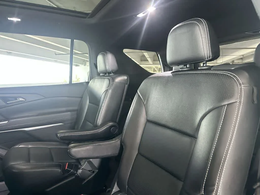 2024 Chevrolet Traverse FWD LT photo 22