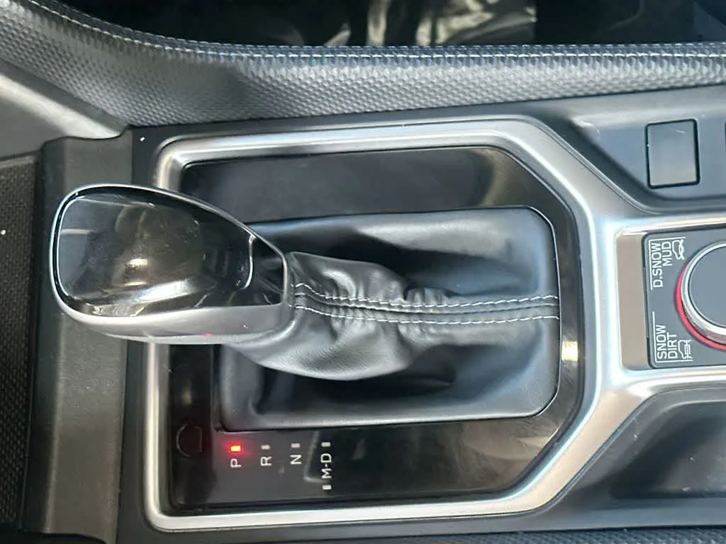 2024 Subaru Forester Touring photo 21