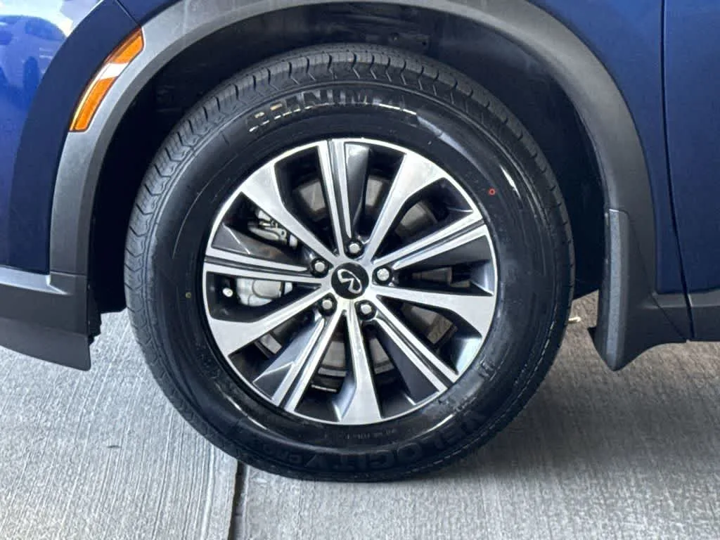 2023 INFINITI QX60 PURE photo 11