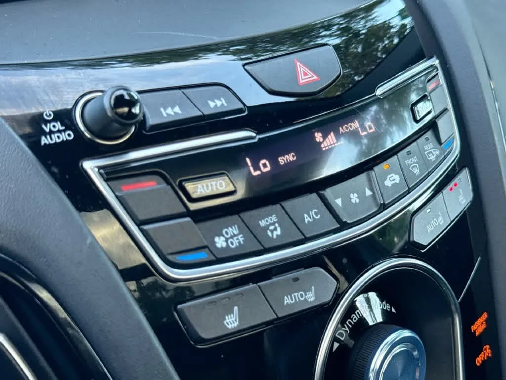 2025 Acura RDX SH-AWD photo 19
