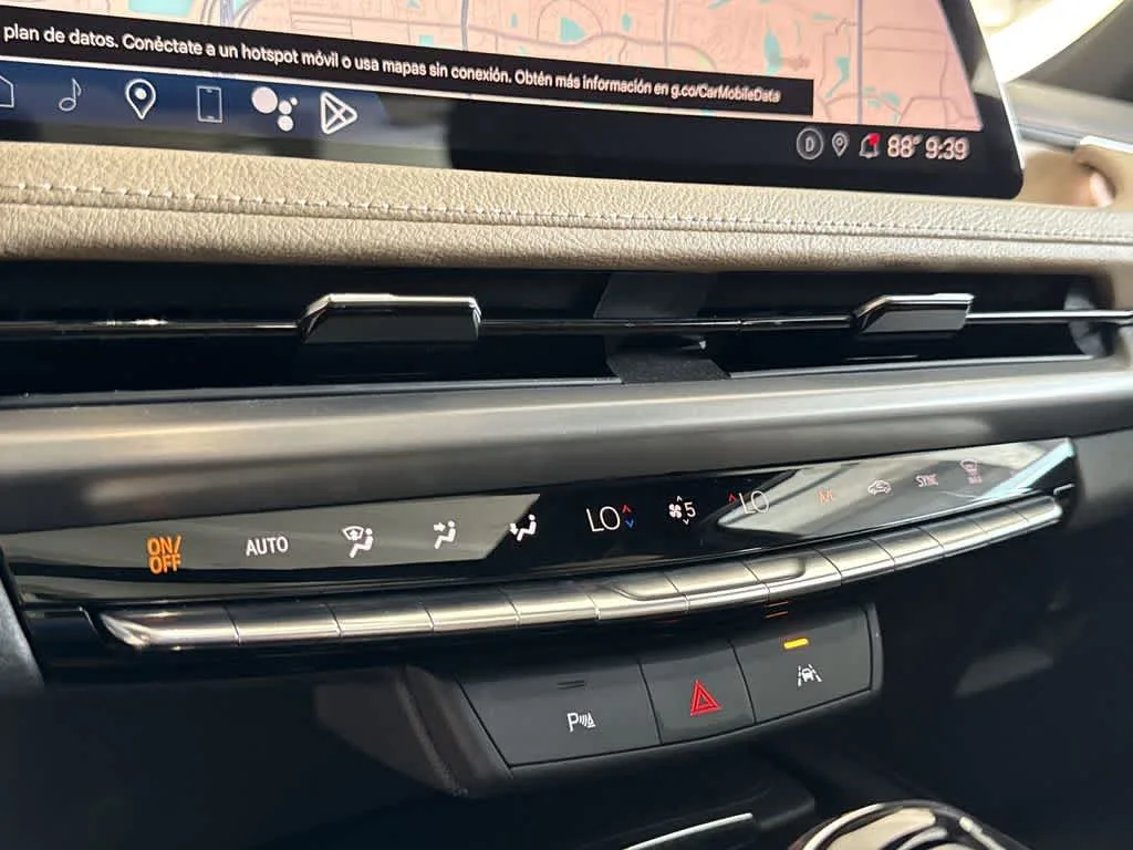 2024 Cadillac XT4 FWD Premium Luxury photo 20