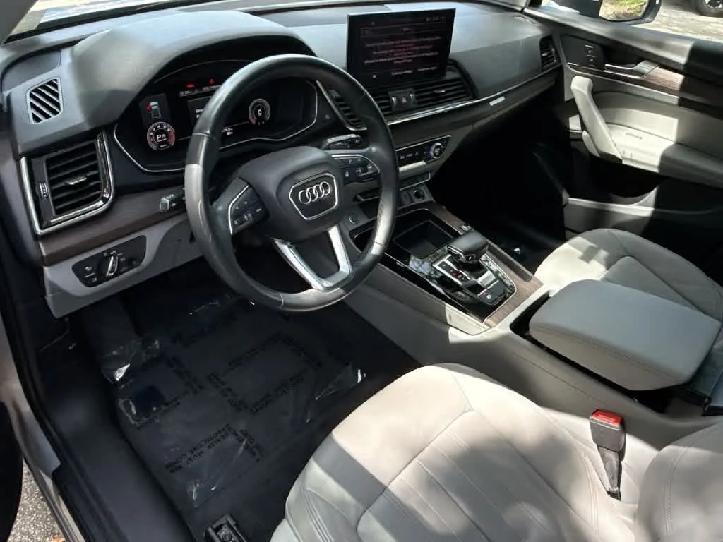 2021 Audi Q5 Premium Plus photo 13