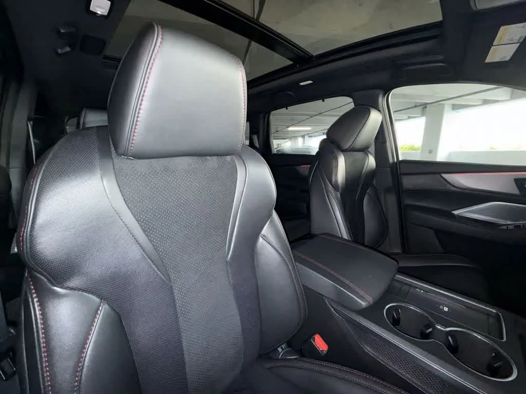 2025 Acura MDX w/A-Spec Package photo 27