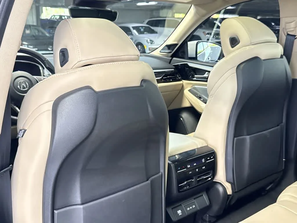 2025 Acura MDX w/Technology Package photo 23