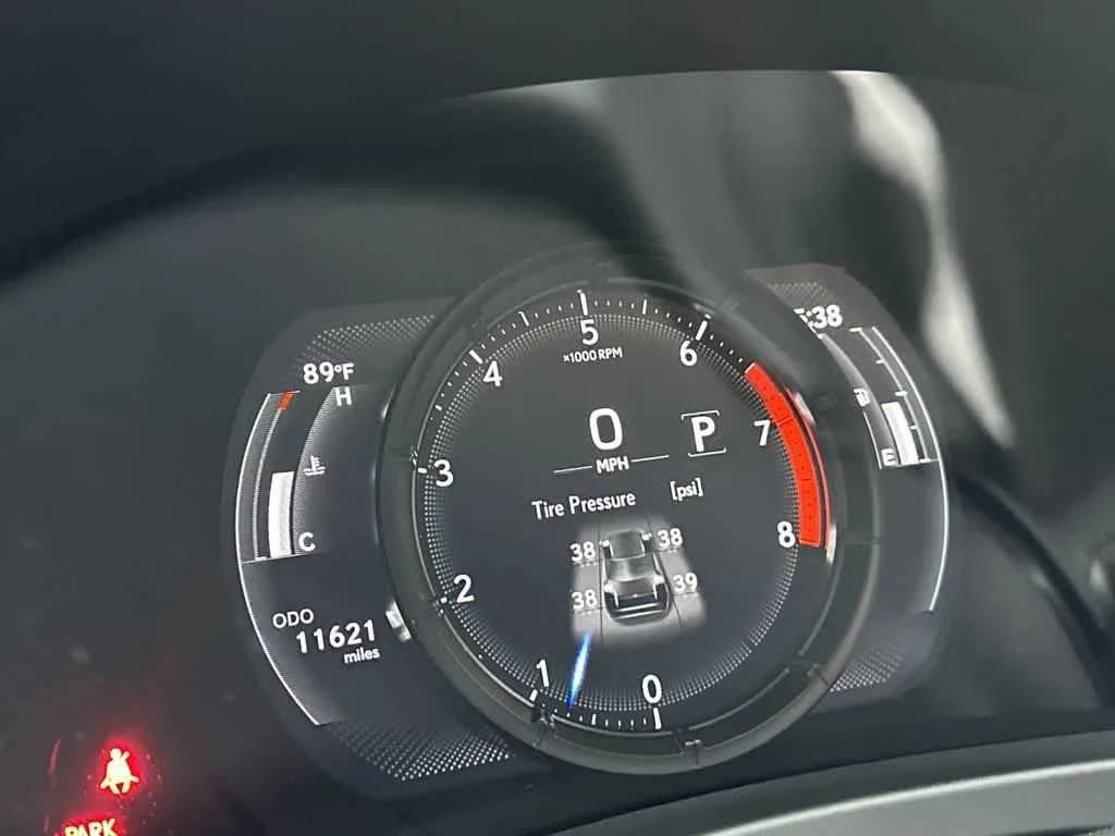 2025 Lexus IS 350 F SPORT photo 16