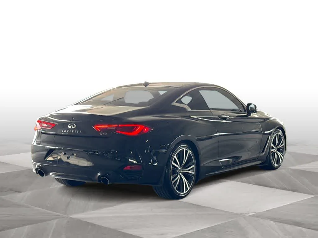 2022 INFINITI Q60 LUXE photo 8