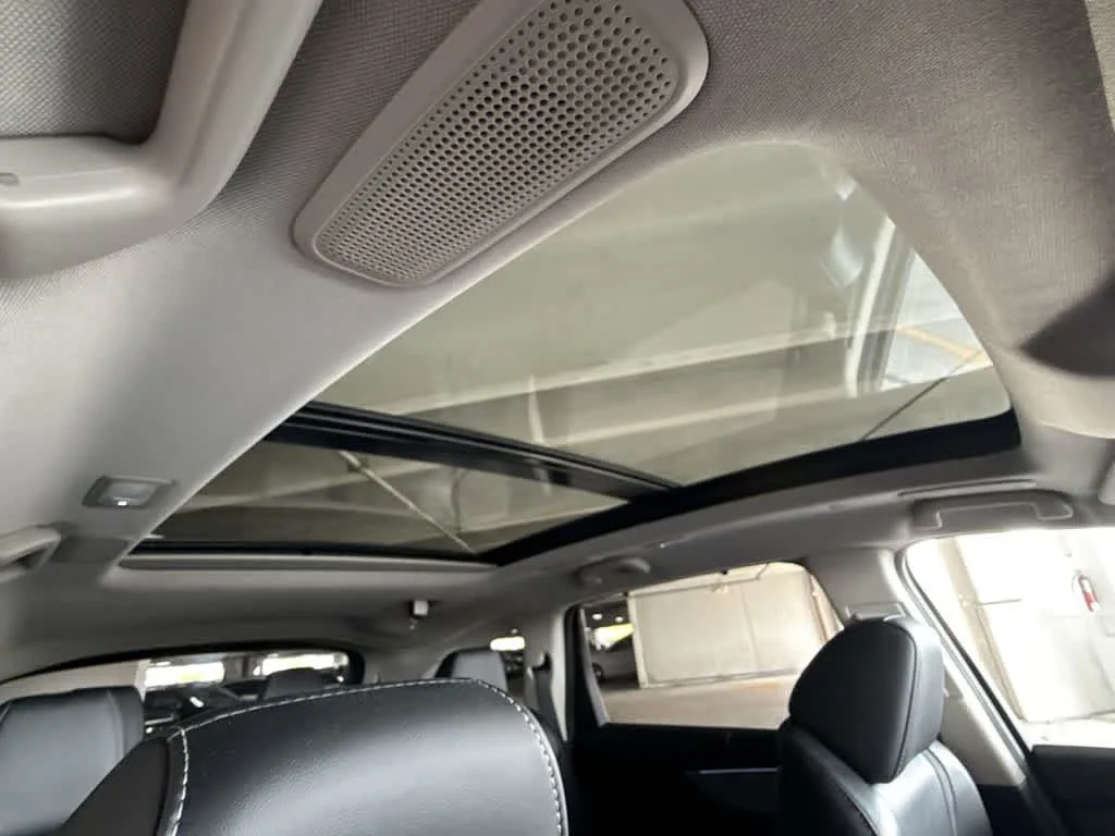 2025 Acura MDX w/Technology Package photo 27