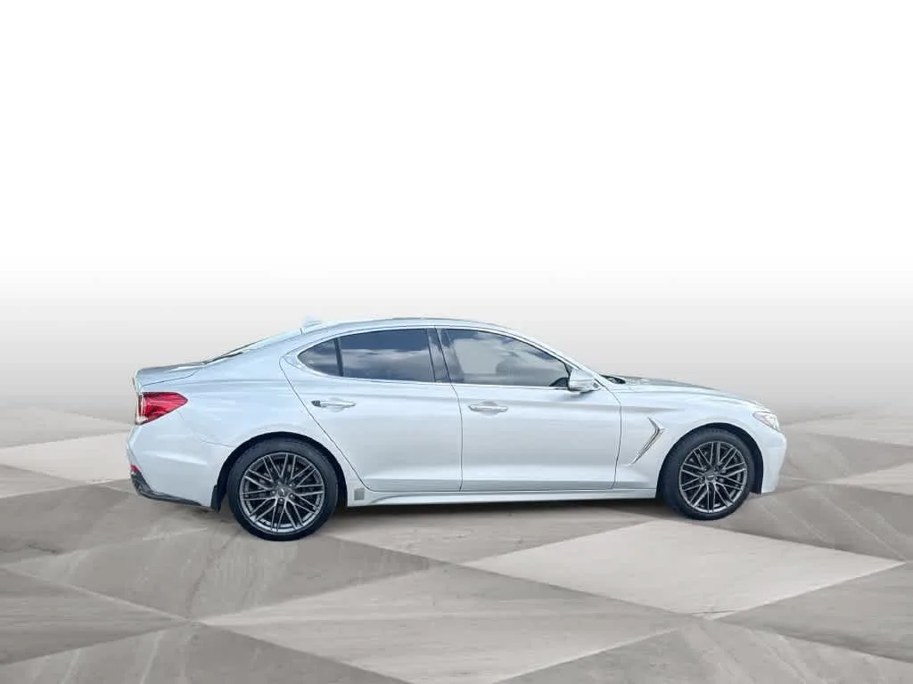 2019 Genesis G70 2.0T Advanced photo 9