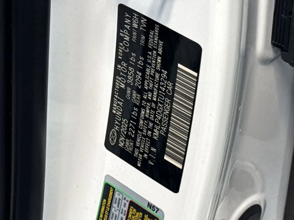 2026 Hyundai Elantra Limited photo 29