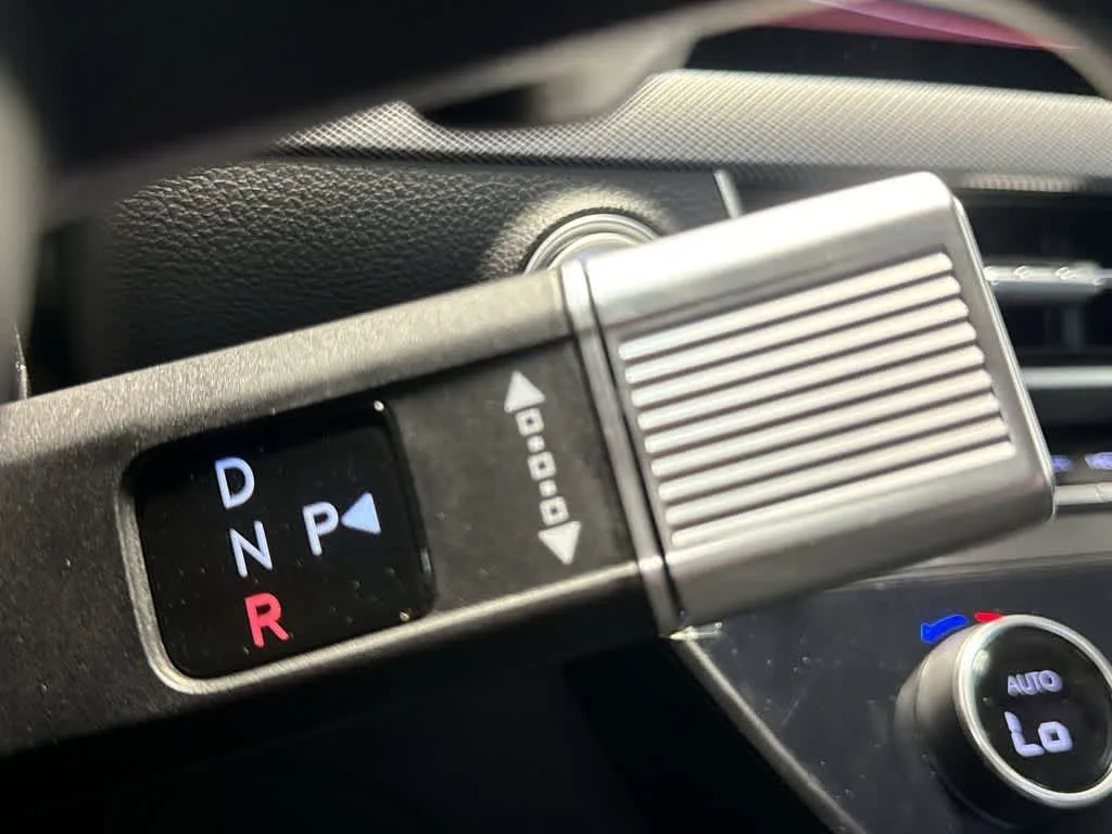 2026 Hyundai Sonata SEL Sport photo 21