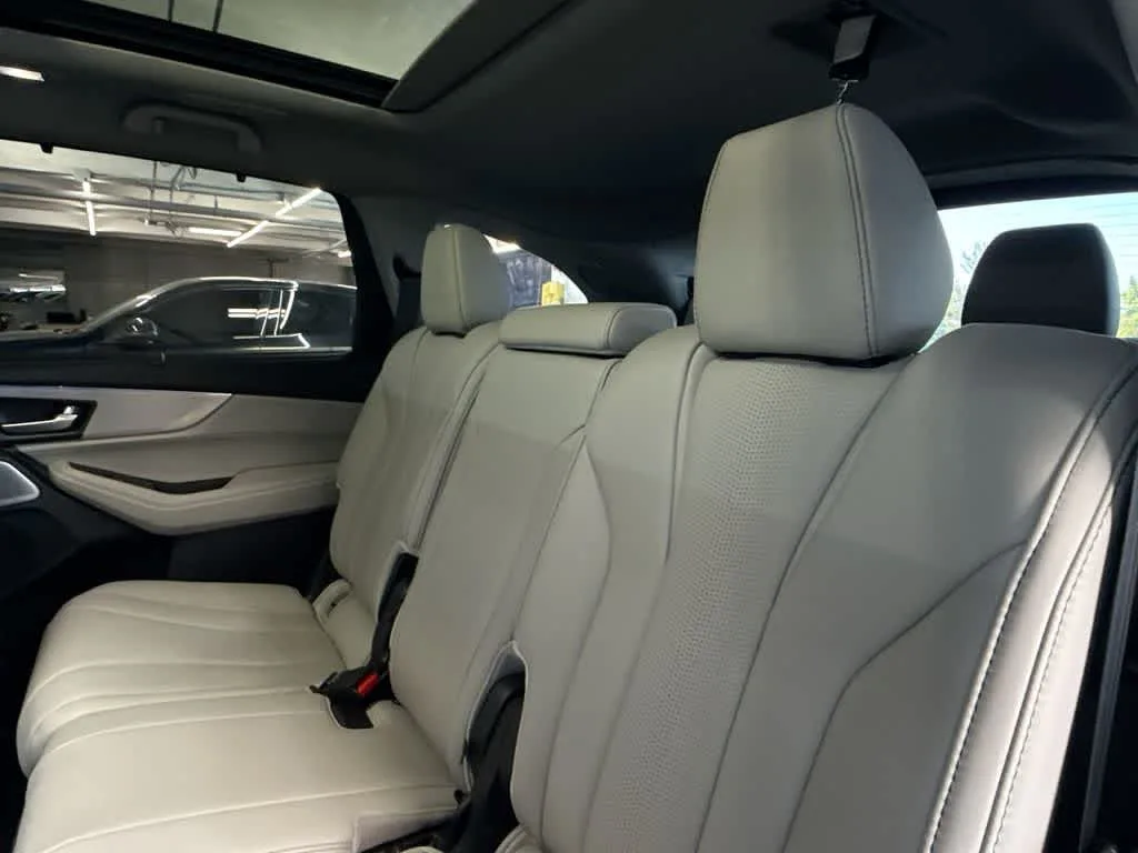 2025 Acura MDX w/Technology Package photo 22