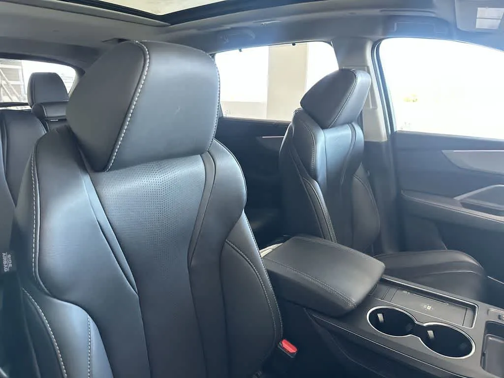 2025 Acura MDX w/Technology Package photo 27