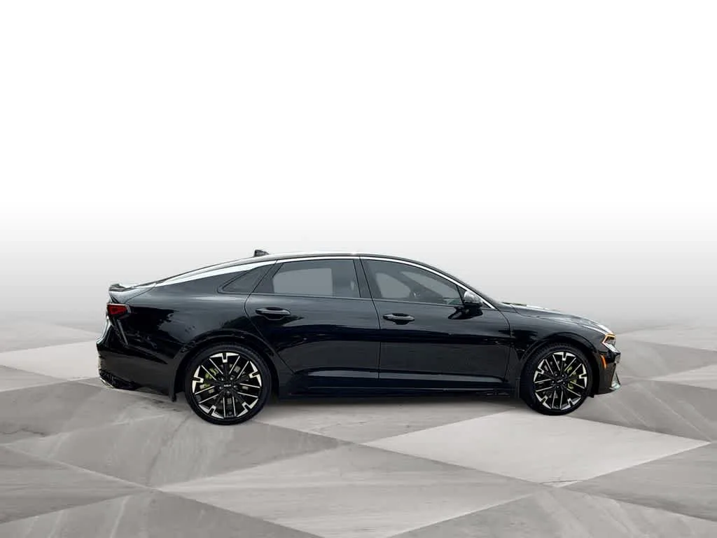 2025 Kia K5 GT photo 9