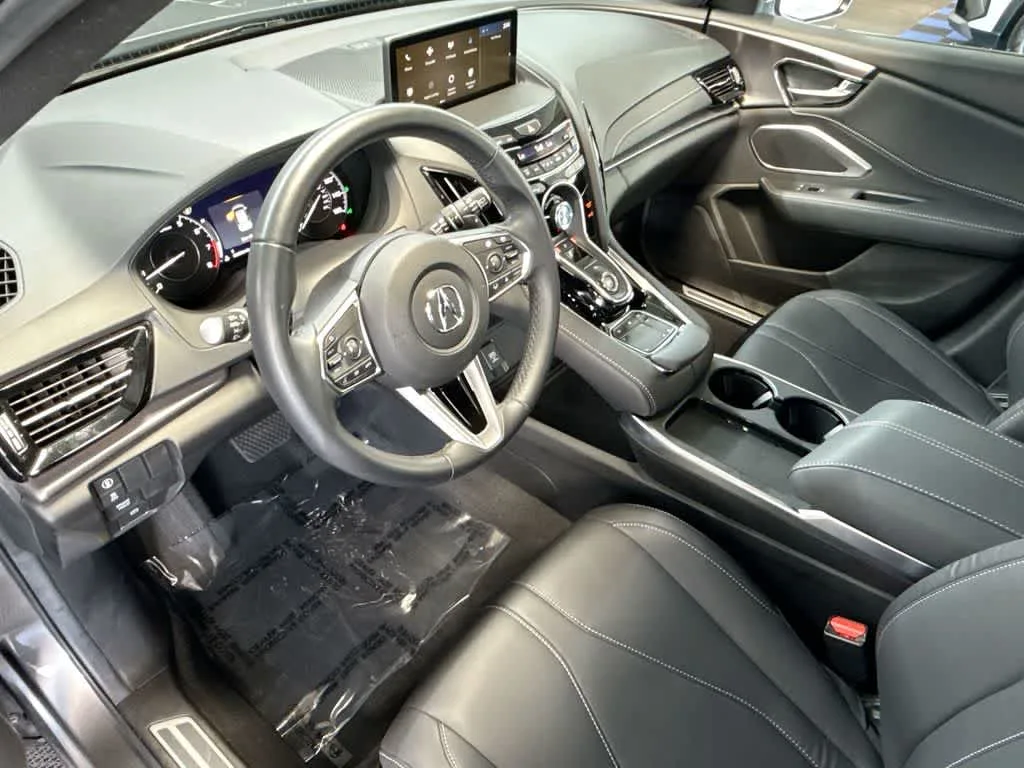 2025 Acura RDX SH-AWD photo 13