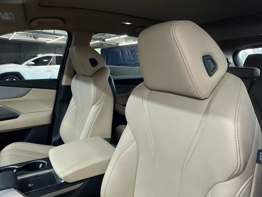 2024 Acura MDX FWD photo 14