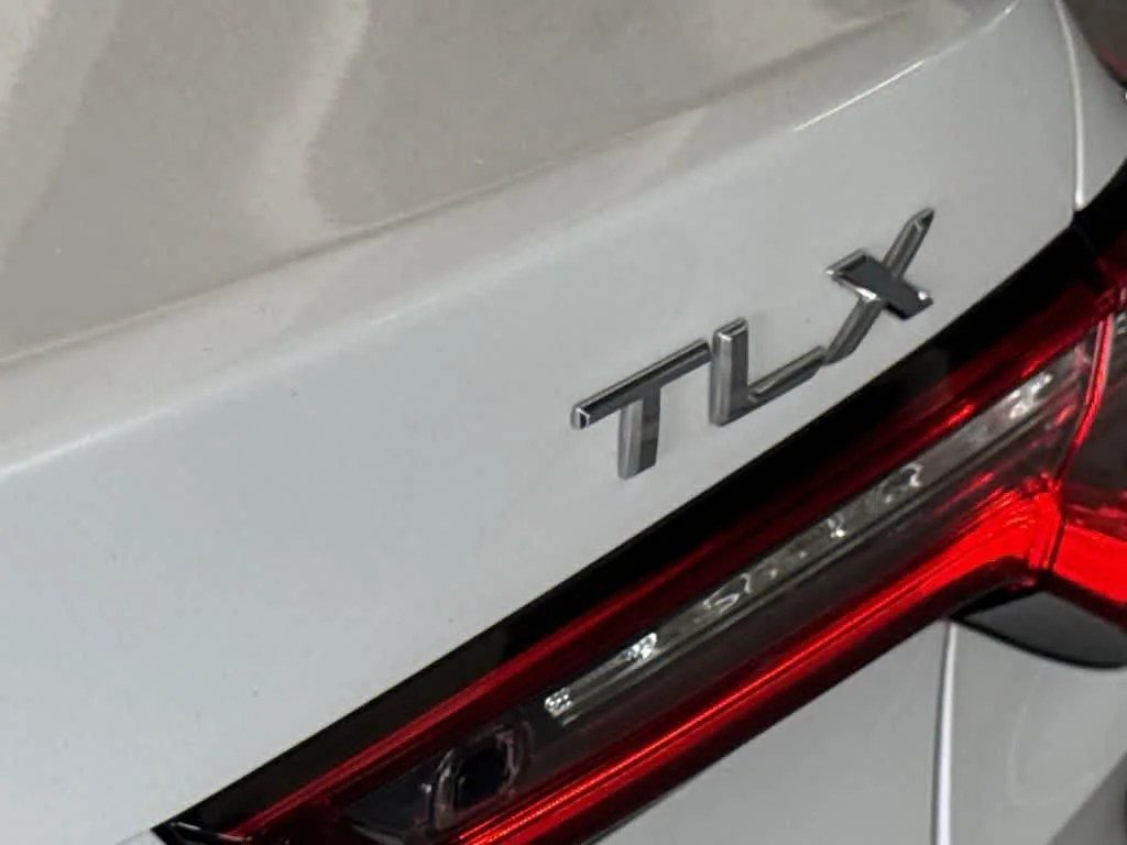 2023 Acura TLX FWD photo 10