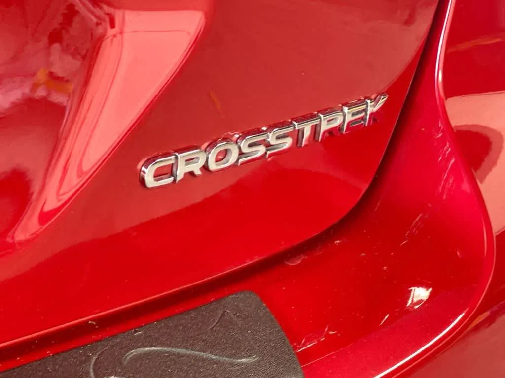 2025 Subaru Crosstrek Limited photo 10