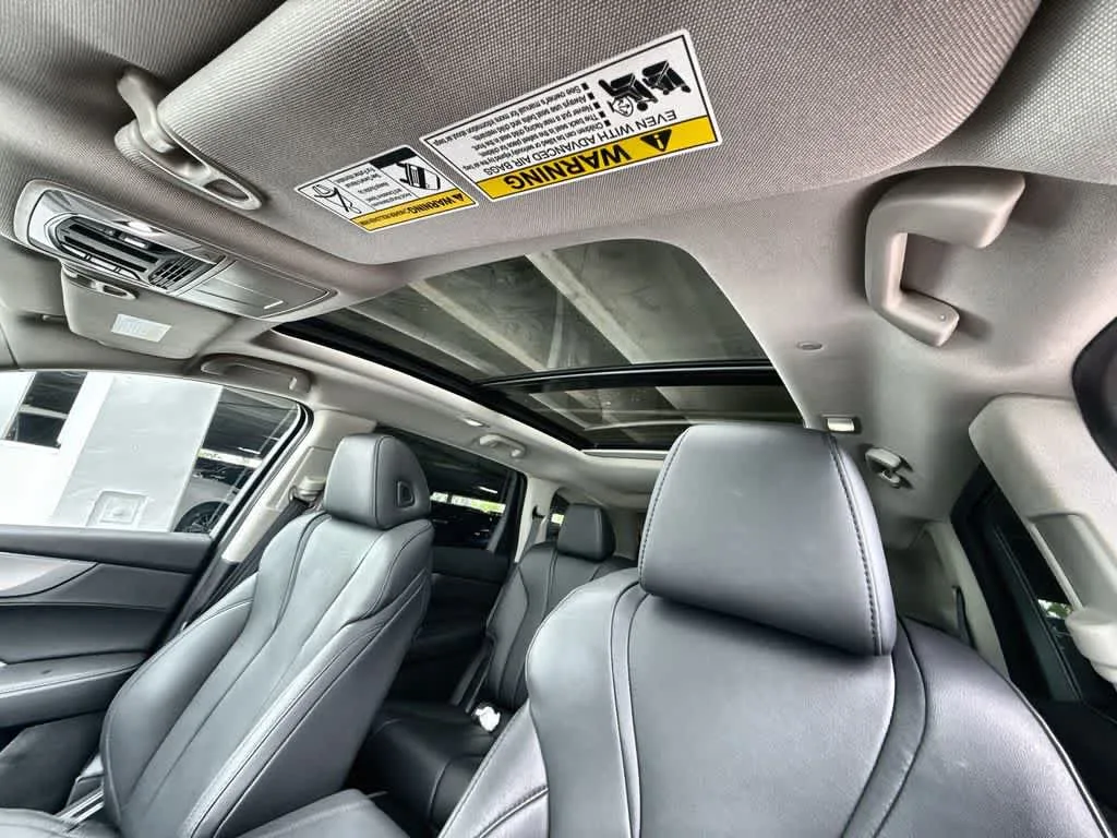2025 Acura MDX FWD photo 17