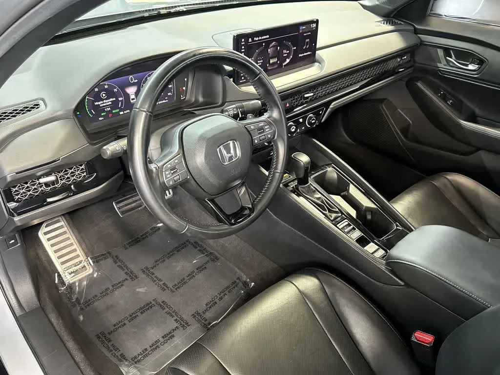 2025 Honda Accord Hybrid Sport-L photo 13