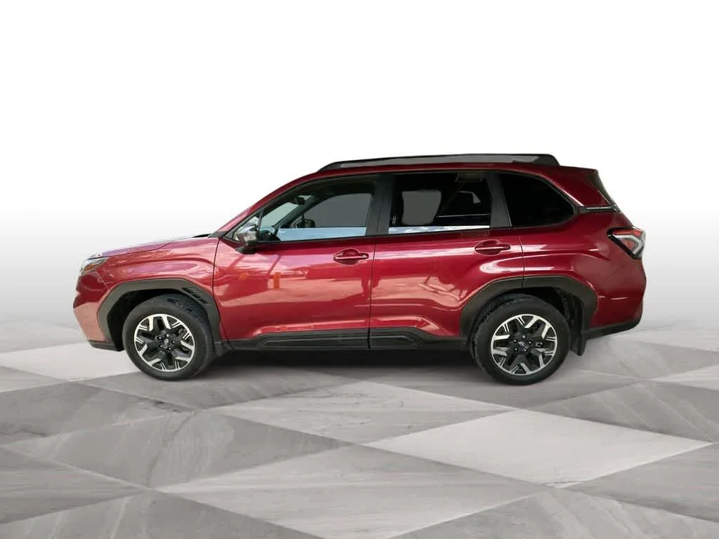2025 Subaru Forester Premium photo 5