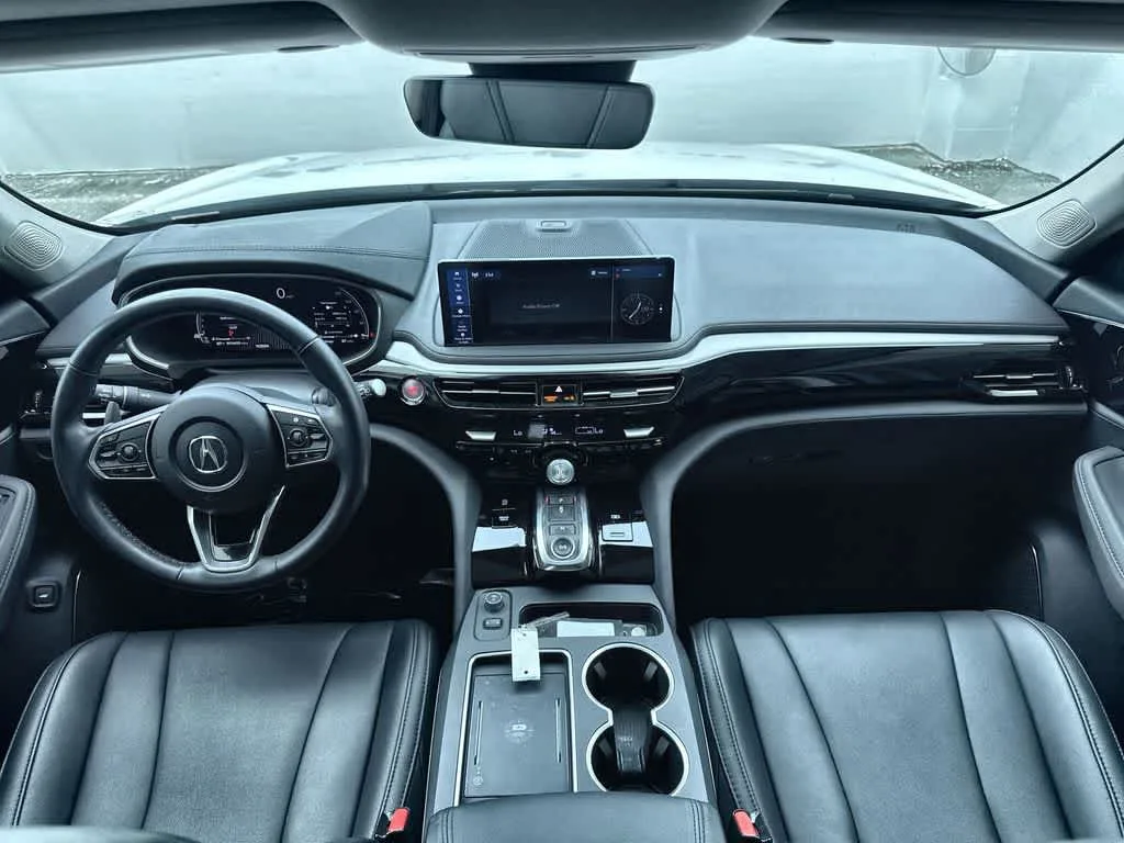 2025 Acura MDX FWD photo 24