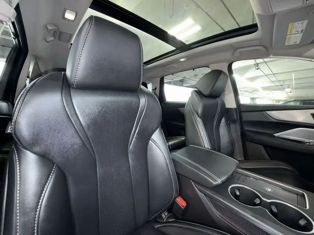 2025 Acura MDX w/Technology Package photo 27