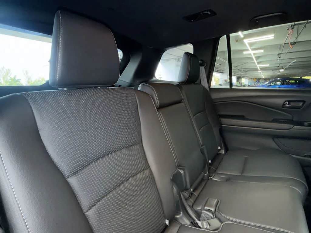 2024 Honda Passport EX-L photo 26
