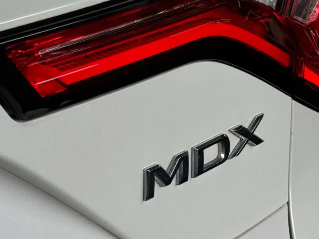 2024 Acura MDX FWD photo 10
