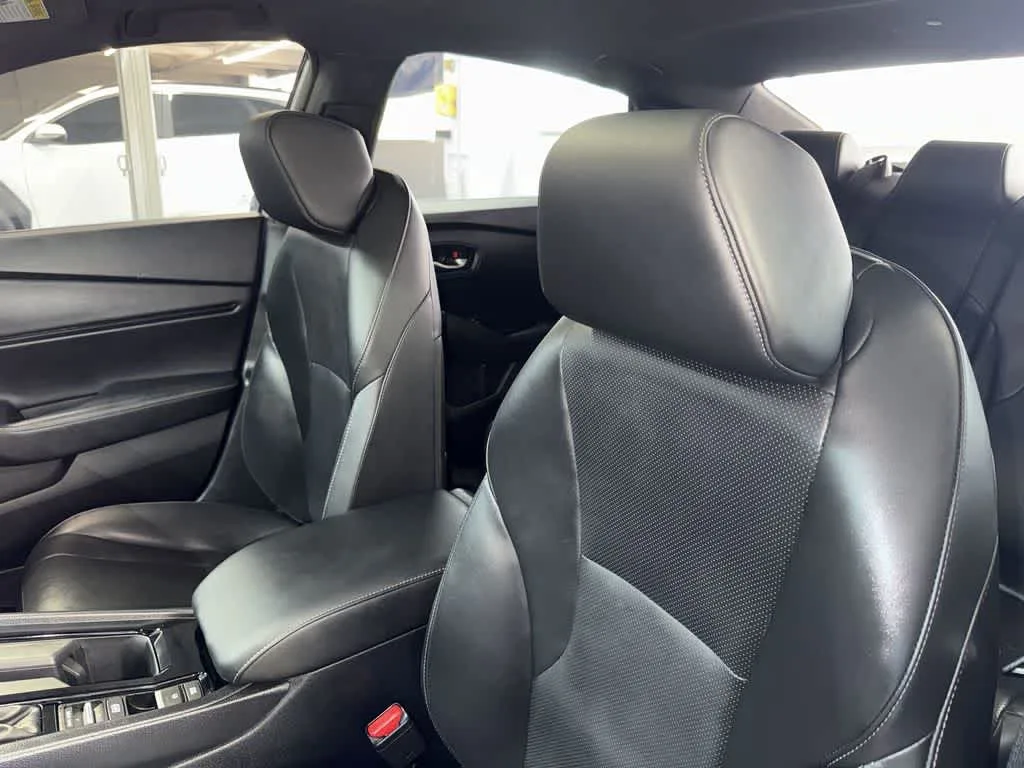 2025 Honda Accord Hybrid Sport-L photo 14