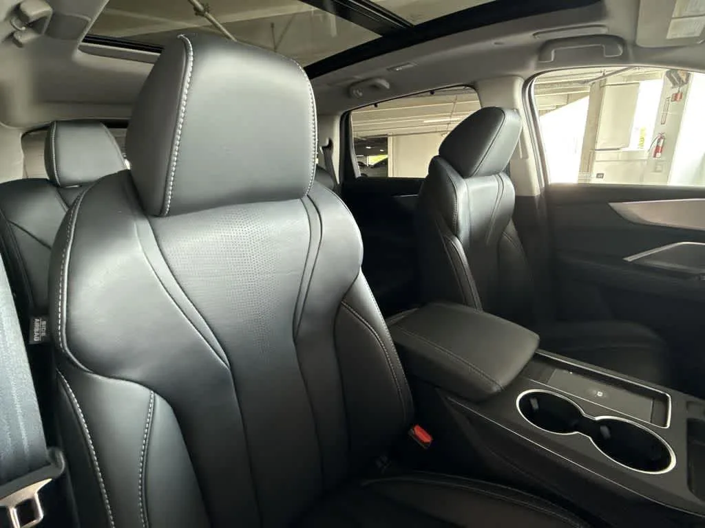 2025 Acura MDX w/Technology Package photo 26