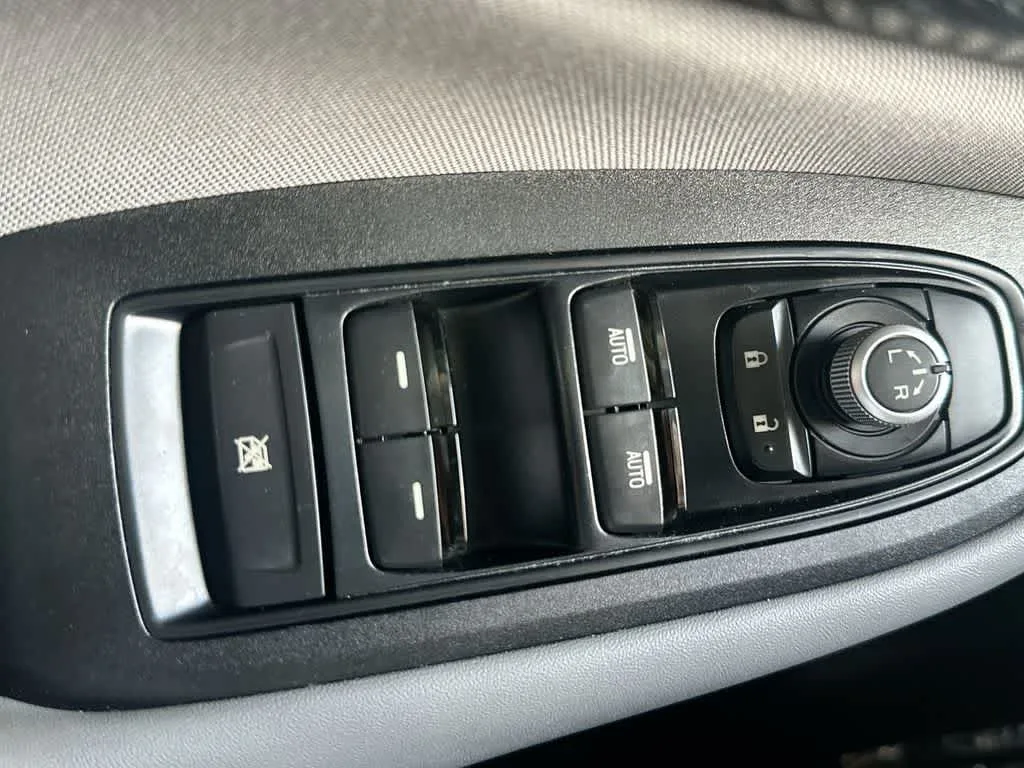 2023 Subaru Legacy Premium photo 17