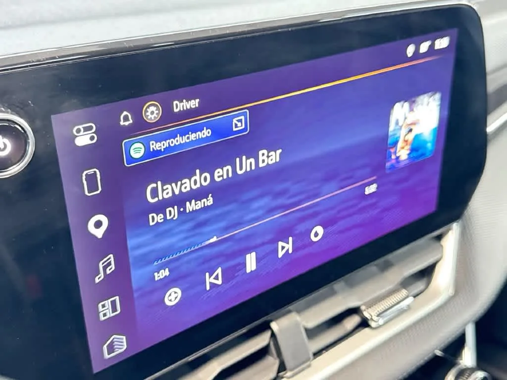 2025 Chevrolet Equinox FWD LT photo 17