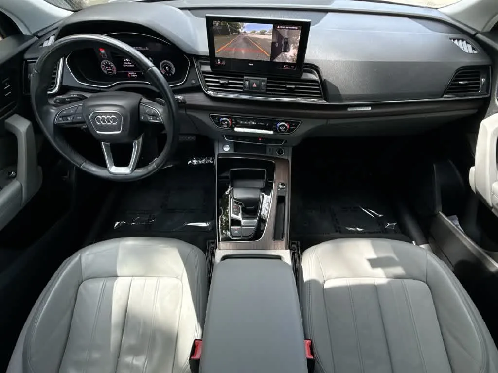 2021 Audi Q5 Premium Plus photo 24