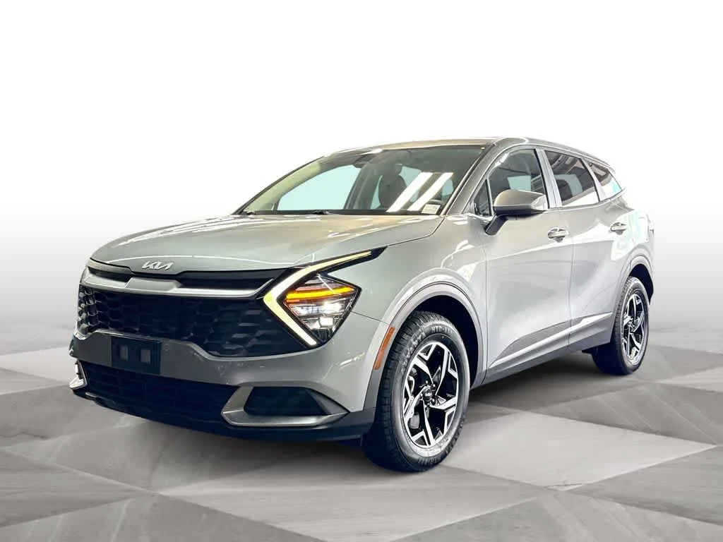 2024 Kia Sportage LX photo 4