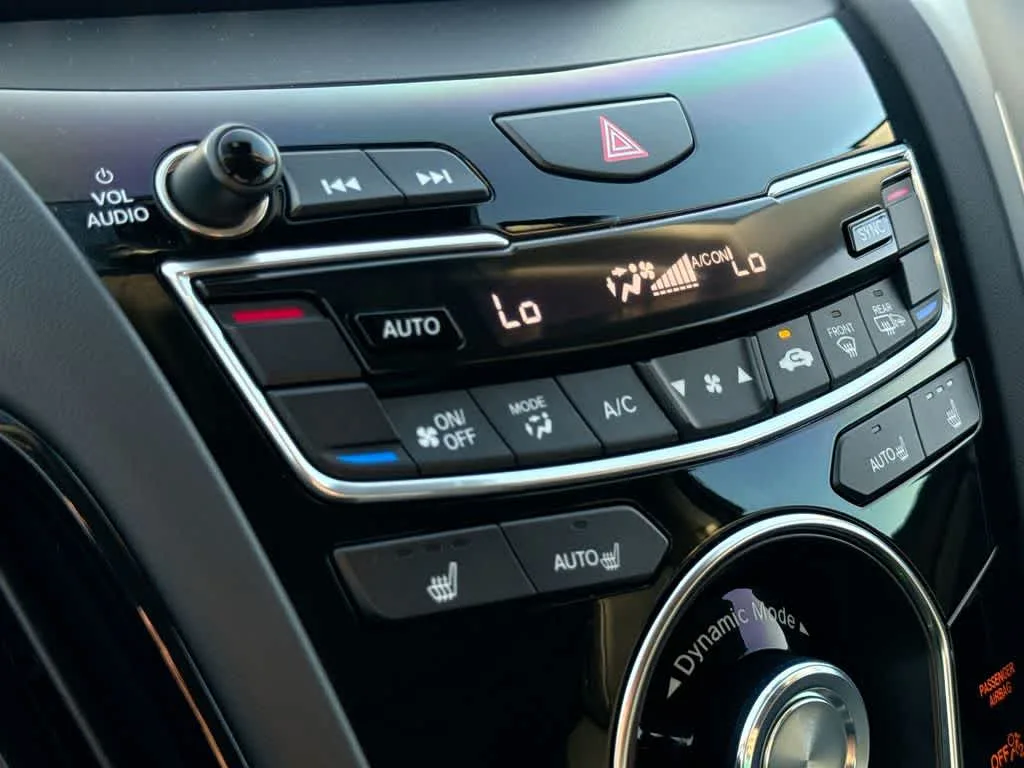 2024 Acura RDX w/Technology Package photo 19