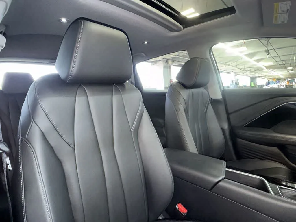 2025 Acura ADX FWD photo 27