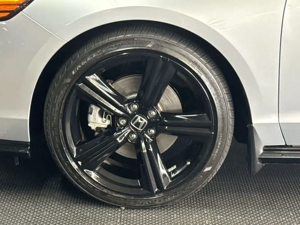 2025 Honda Accord Hybrid Sport-L photo 11