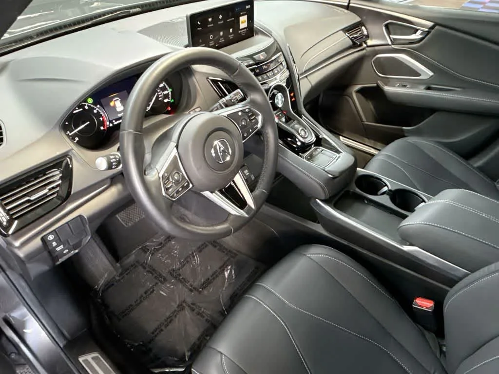 2025 Acura RDX SH-AWD photo 13