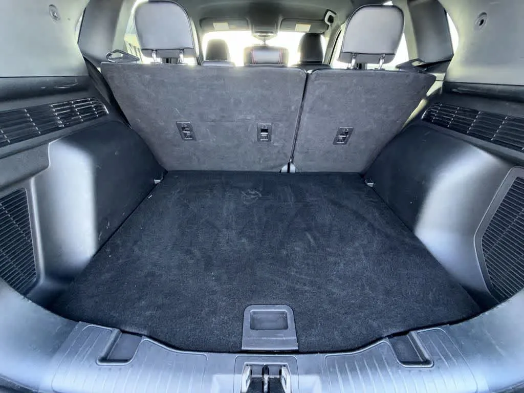 2025 Ford Escape ST-Line photo 25