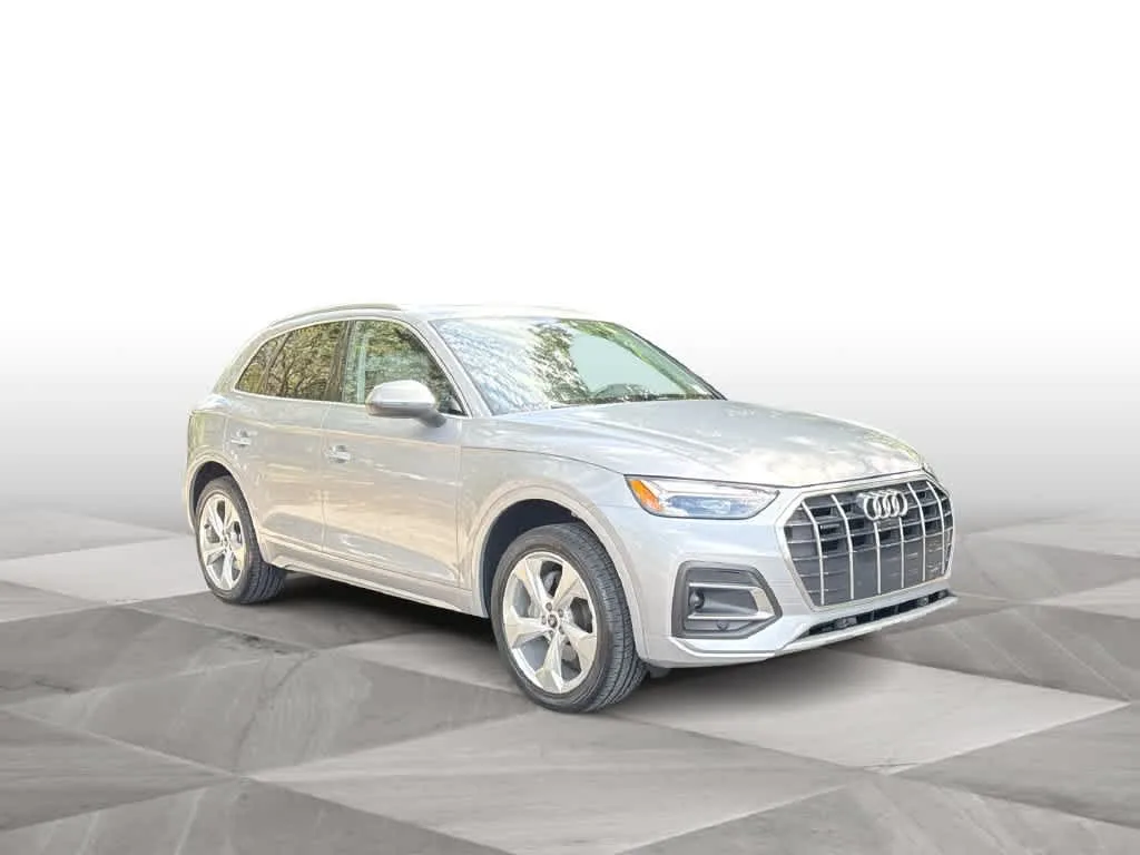 2021 Audi Q5 Premium Plus photo 2