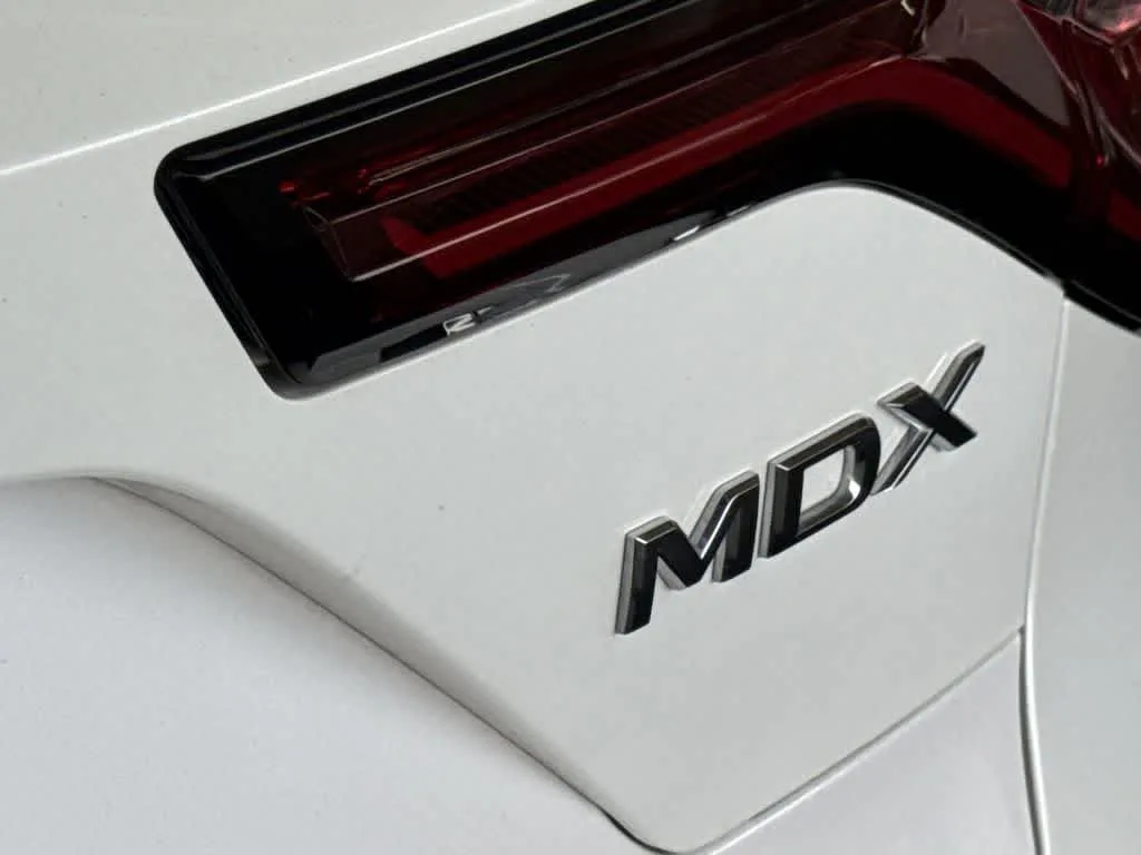 2025 Acura MDX w/Technology Package photo 10