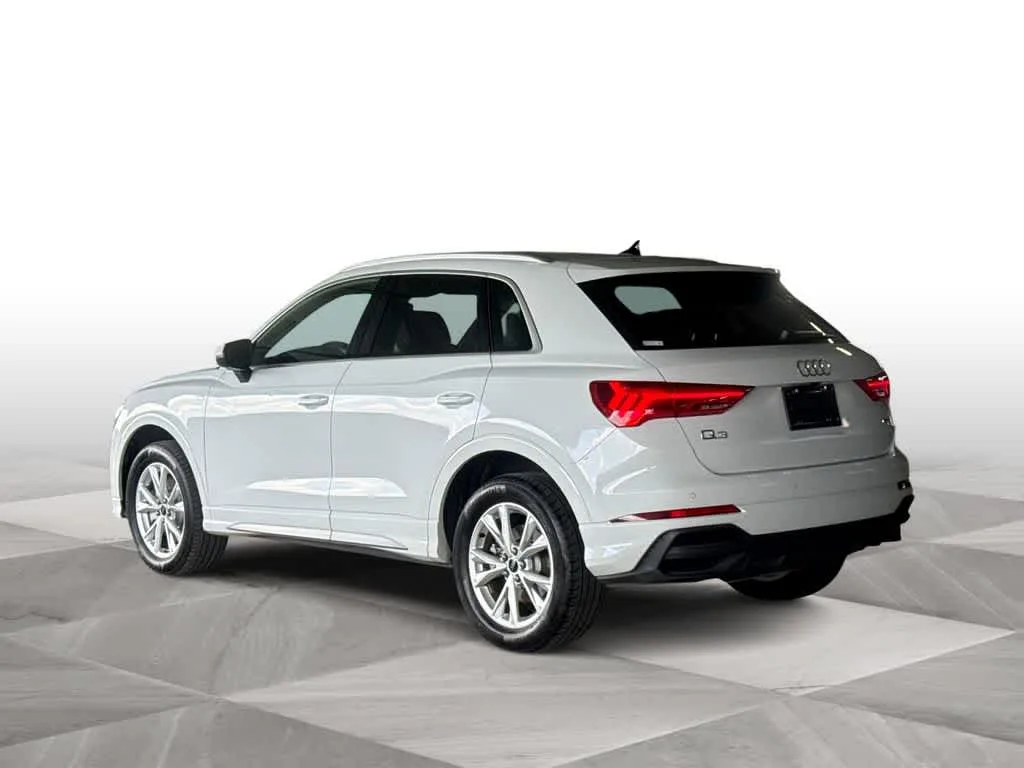 2025 Audi Q3 S line Premium photo 6