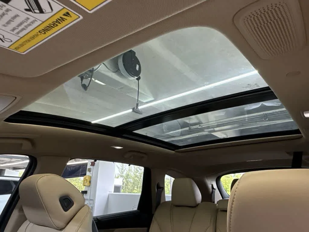 2025 Acura MDX w/Technology Package photo 21
