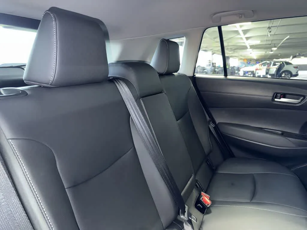 2026 Toyota Corolla Cross XLE photo 26