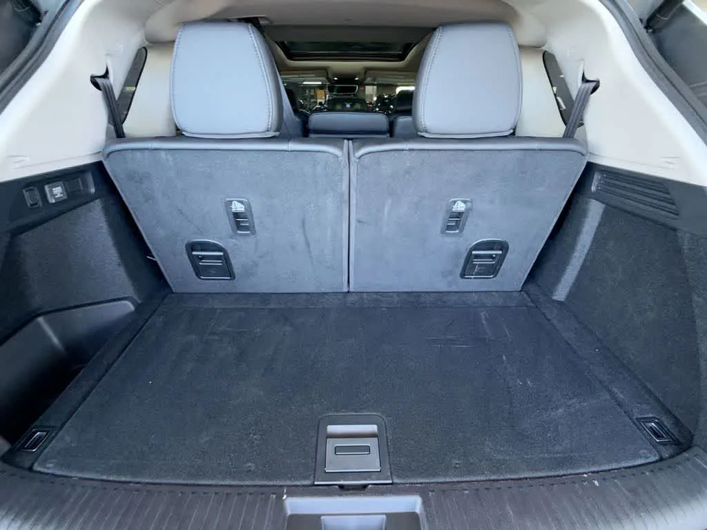 2025 Acura MDX FWD photo 25