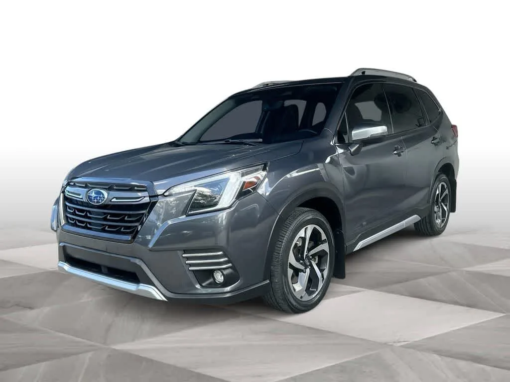 2024 Subaru Forester Touring photo 4